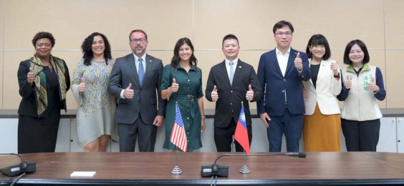 美佛州州議會管理及科技撥款小組訪高市議會 盼汲取港灣城市經驗強化合作