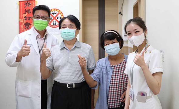 七賢脊椎外科醫院腰椎無鋼釘穩定器微創術 助7旬翁擺脫多年腰痛笑顏逐開