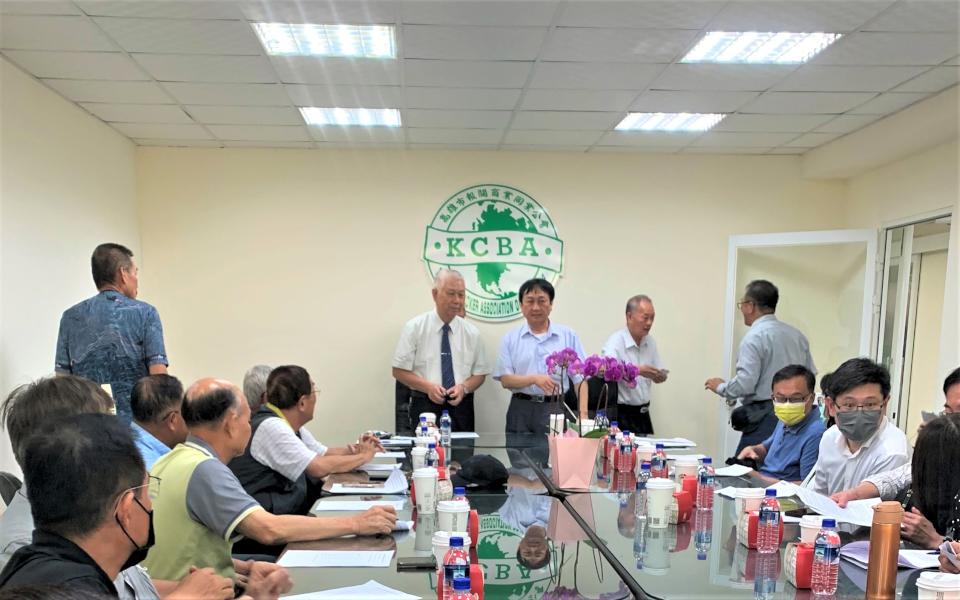 高雄關114年首場通關服務座談會 宣導入境免稅酒類提高至1.5公升等事項