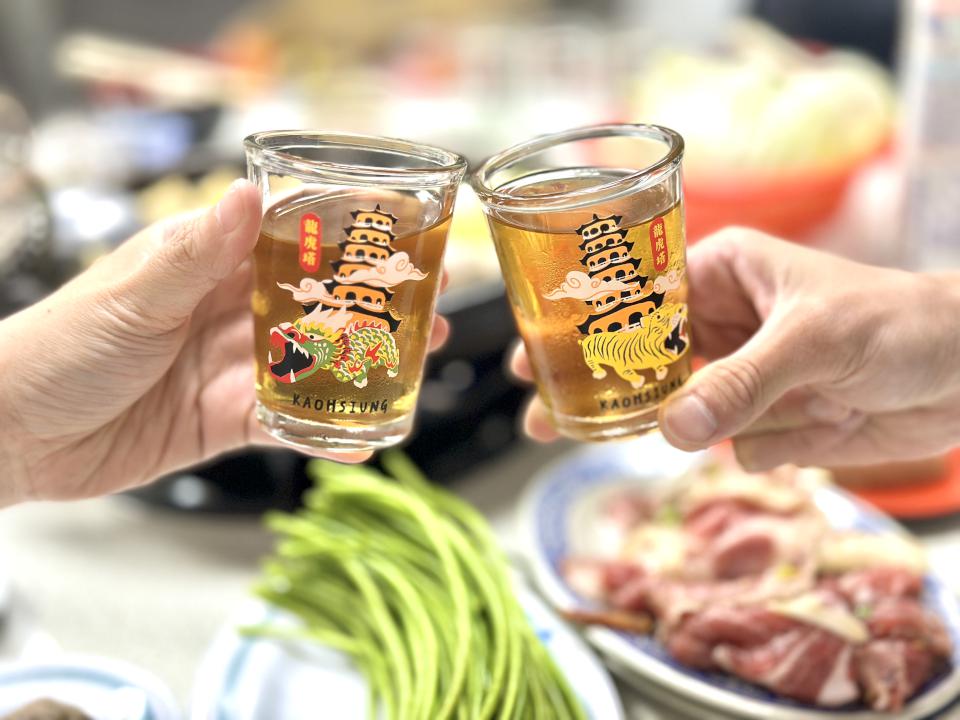 輕鬆暢遊港都必備「高雄好玩卡」  韓國網紅初體驗直呼高雄卡勝比
