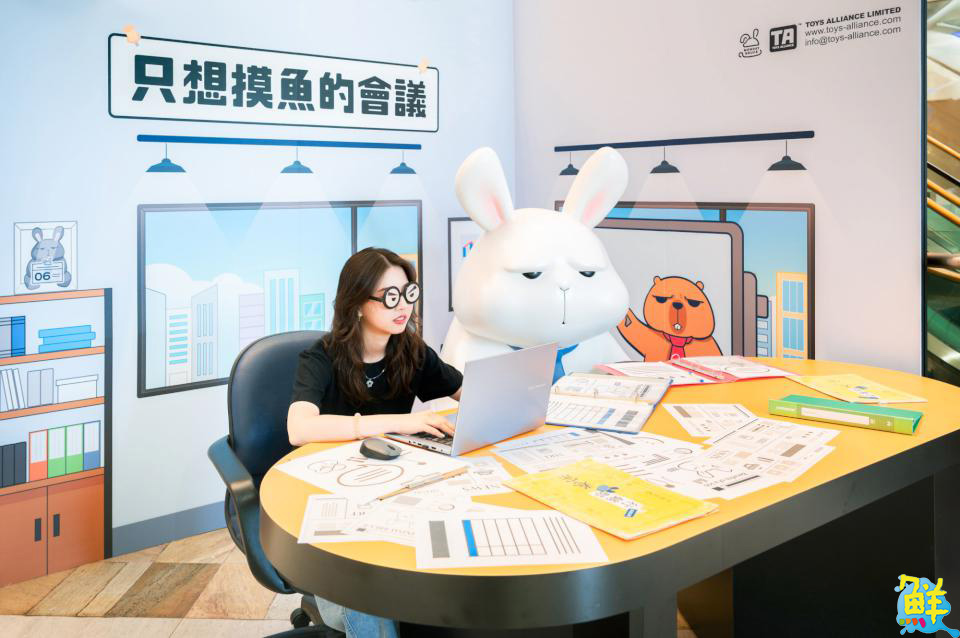 好想偷懶耍廢!「星期一的布魯斯出差中」主題特展於夢時代逗趣登場