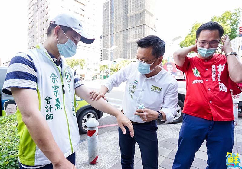 民調決戰!趙天麟陪鳳山林智鴻、鎮港余宗熹聯線車掃力拼出線