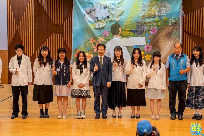 嘉藥藥師授袍典禮 為未來披上責任與專業的白袍