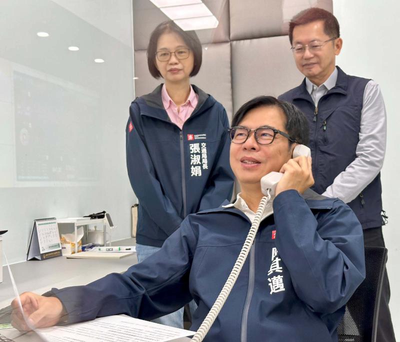 陳其邁關心春節疏運作業感謝執勤人員堅守崗位 責成交通局加強監控幹道景點車流