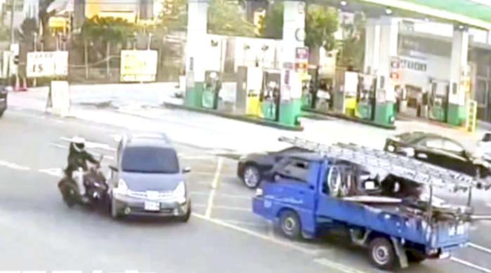 【第304期】高市苓雅區職業賭場藏身透天厝 警逮38人扣相關證物送辦