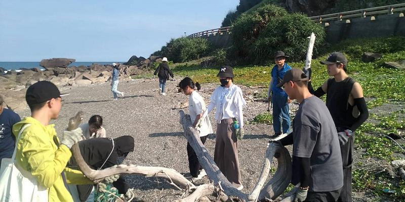 高大藝創系、正修科大視傳系師生攜手屏縣牡丹鄉 合辦第七屆森里海環境藝術設計營