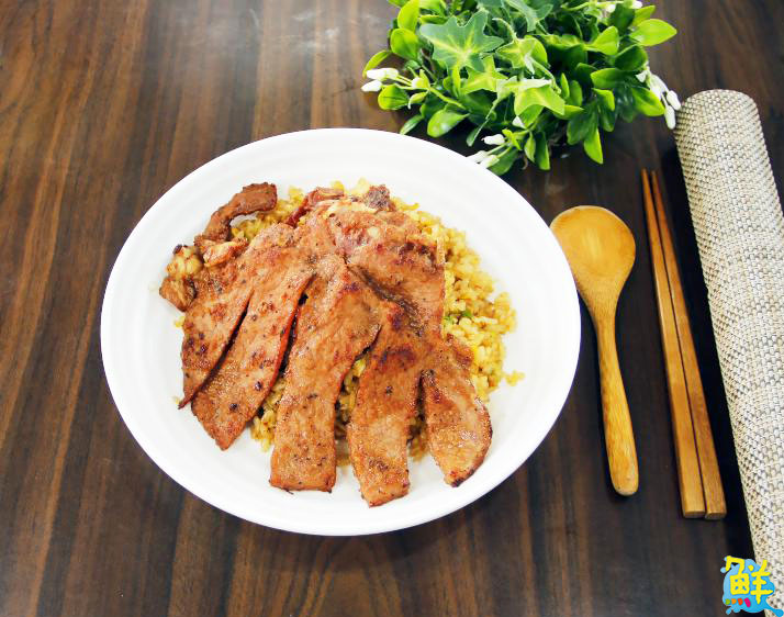 月底救星！楠梓美味地標 滿溢食堂吃過會回味 不吃會想念