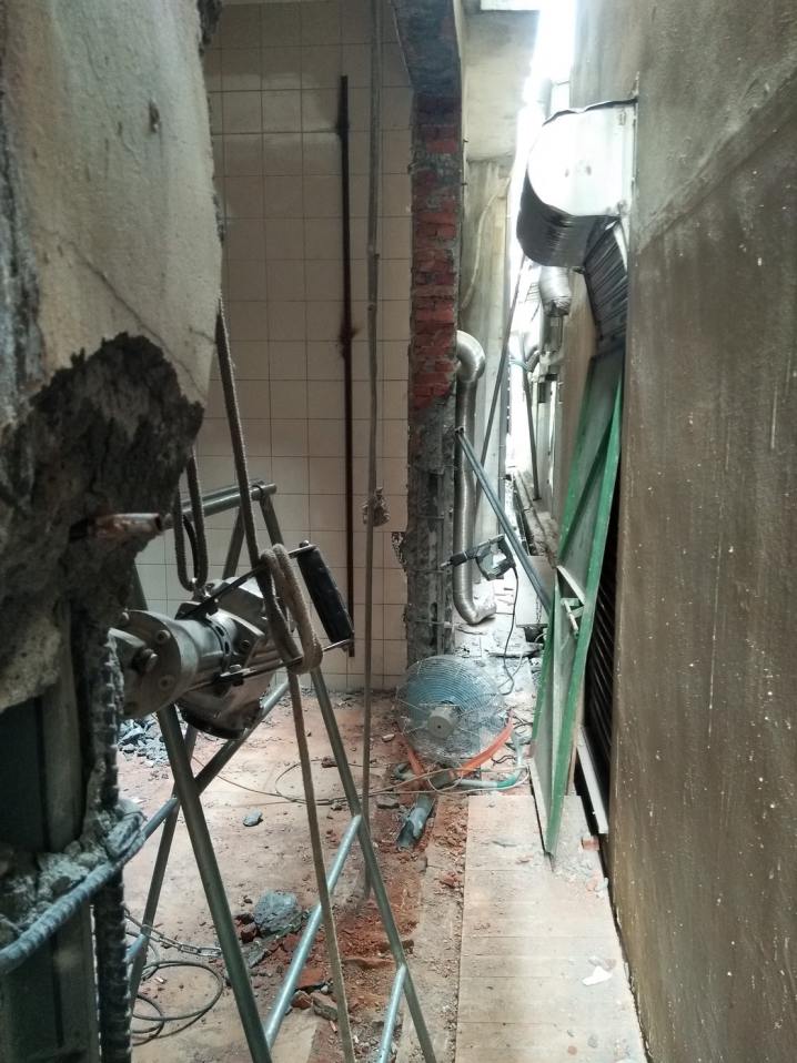 污水下水道接管受阻 高雄拆除防火巷違建