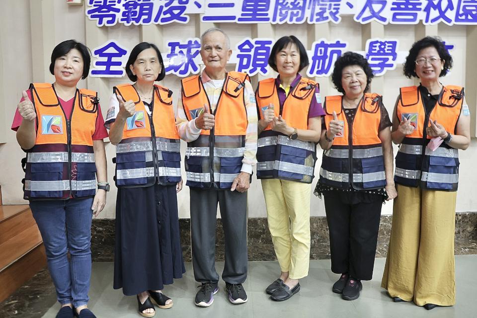 高市114年度各級學校導護志工暨推展志願服務績優單位 立志中學接受頒獎表揚