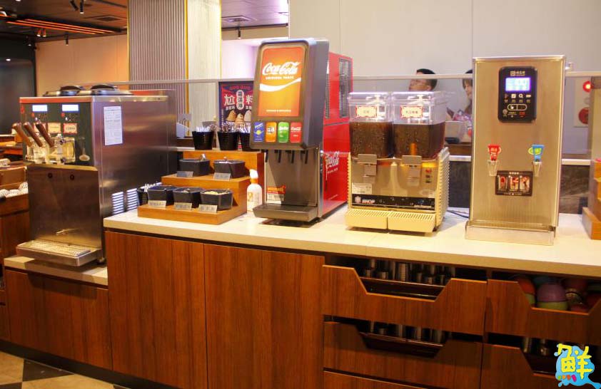 Oh my 尬! 超夯台式潮鍋 尬鍋 插旗高雄巨蛋商圈 相揪坐夥尬台味