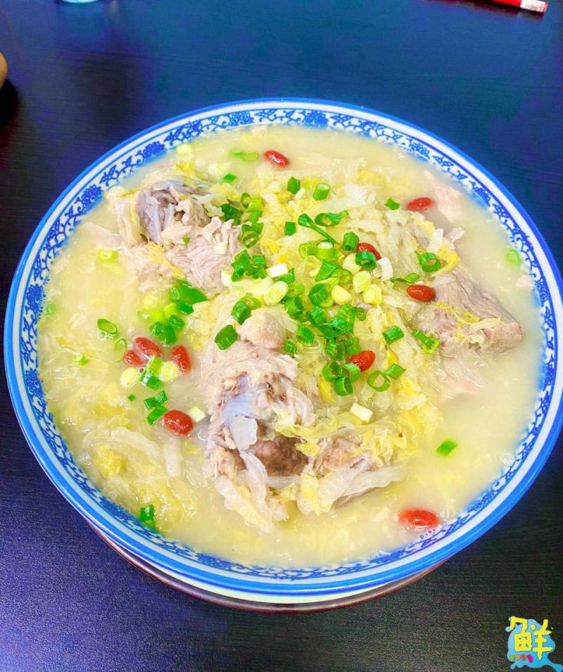 超人氣眷村家鄉味 澄村東北大餡水餃 豪邁渾圓餃子一吃就上癮