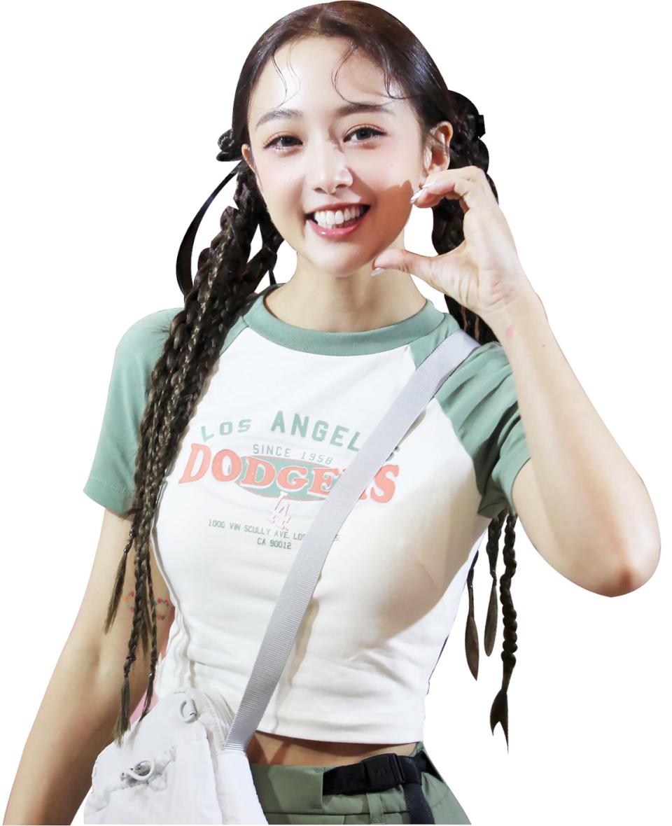 【第309期】升格人母女星吳映潔化身一日店長 受邀出席百貨時尚品牌專櫃