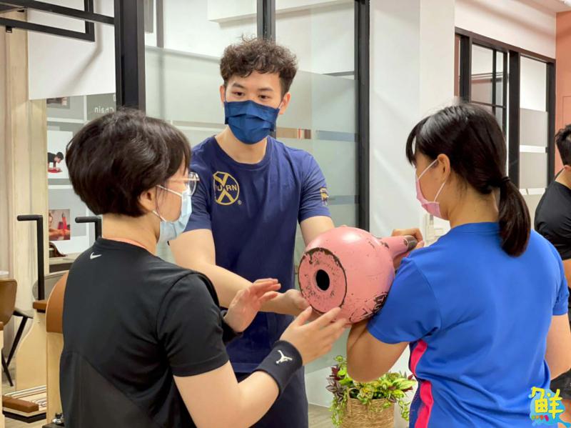 提供專業運動處方 安全有效強化運動 健身新人起手式 就從有你禎顥壺鈴運動中心開始