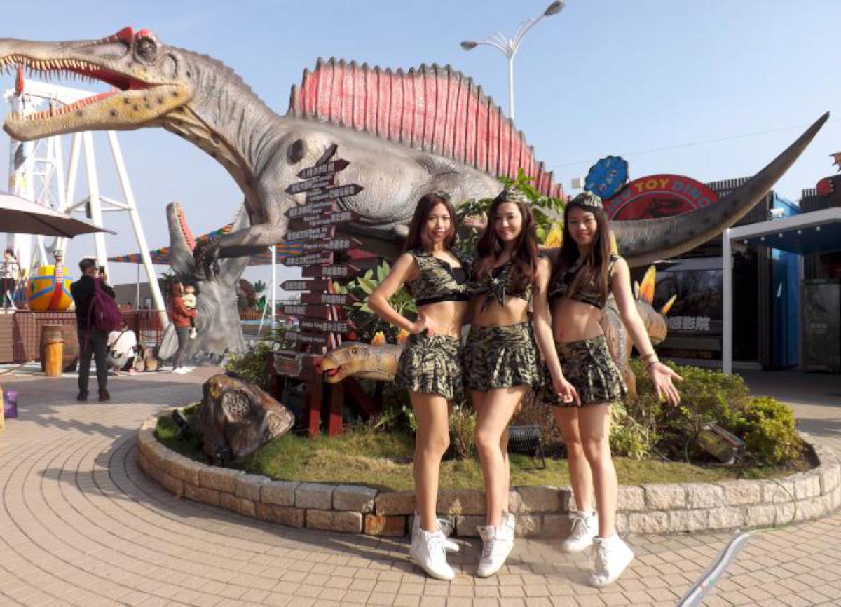 HAPPY100打造恐龍探索樂園 進駐高市夢時代頂樓寒假免費入園