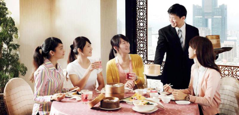 高雄寒軒國際大飯店19週年、高雄商旅15週年 同步推住房優惠加價升等