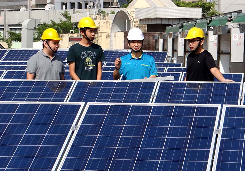 正修科大電機系電機科技中心產學合作成效卓著 校長龔瑞璋受訪強調辦學攸關競爭力