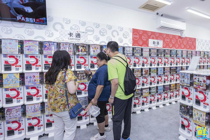 漢神巨蛋「躂剛散步街」盛大開幕! 邀民眾每天來逛 與寵物同樂