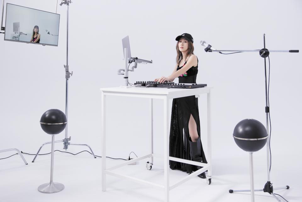 白安望將壞習慣、醜照留在去年 新單曲〈我把你留在去年〉鼓勵勇敢改變