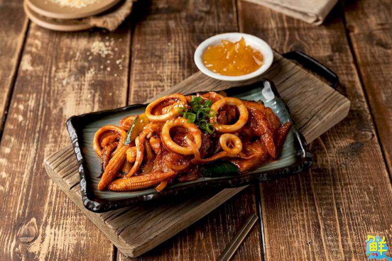 涓豆腐、北村豆腐家、姜滿堂三韓式餐廳 推魷魚系列限定活動 真露燒酒限定聯名款只要99元