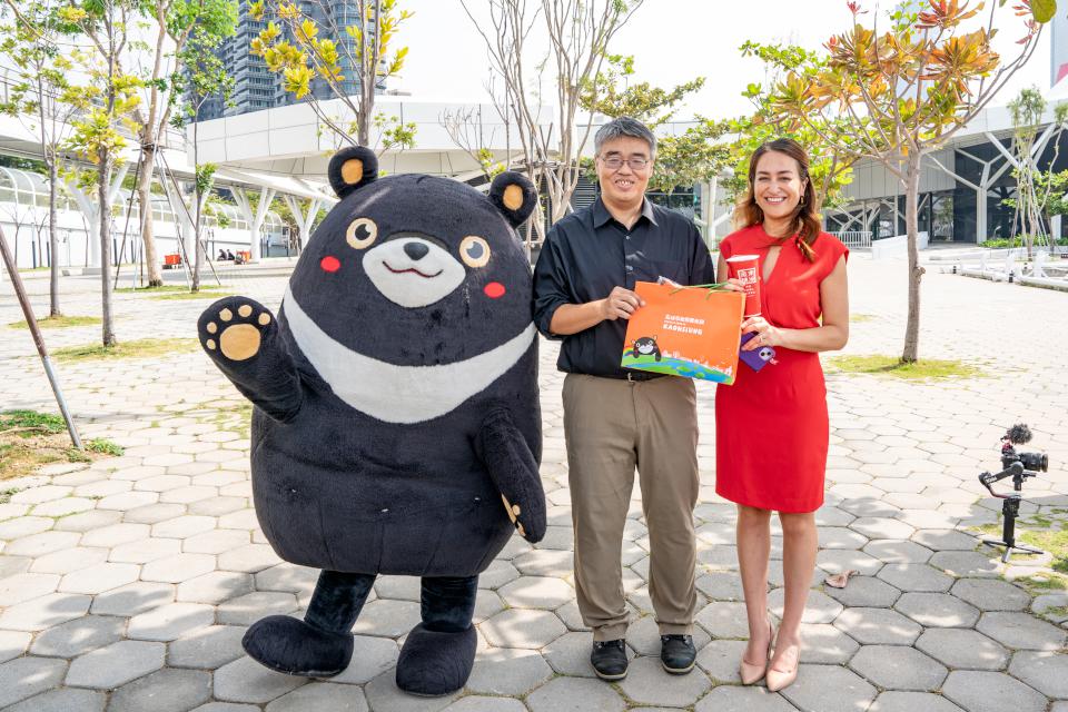 養眼福利大放送！「澳洲消防員月曆猛男」開心喊：我愛高雄