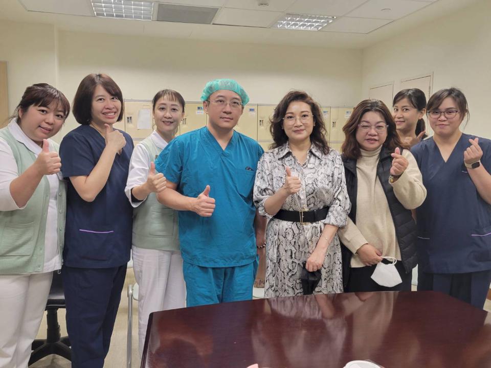 輔英科大開設泌乳指導員課程 培訓320名醫護獲頒證書