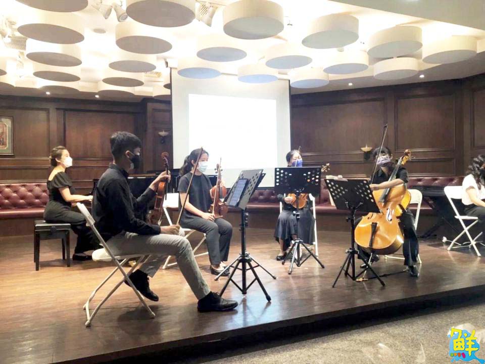 樂齡輕鬆學 千弦爵士鋼琴音樂藝術 輔佐您實現學琴美夢