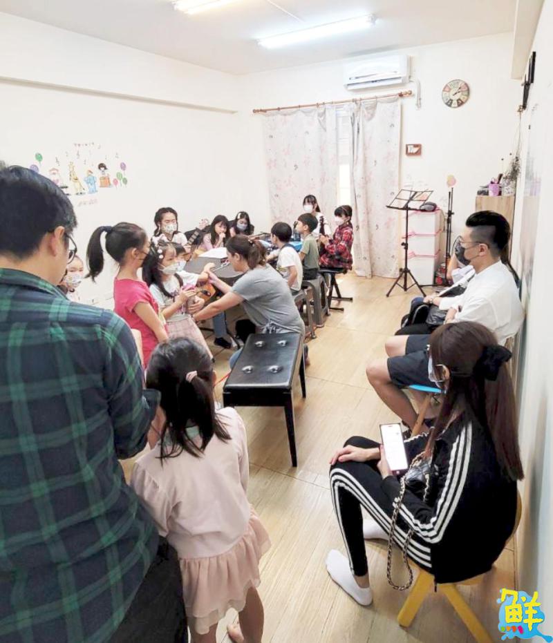 樂齡輕鬆學 千弦爵士鋼琴音樂藝術 輔佐您實現學琴美夢