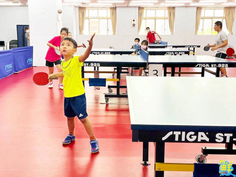 家長一致好評推薦!辰群乒乓 專業教學 乒出快樂 成就您的桌球夢