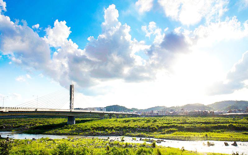 黃綉晶帶路 優雅古典 風情蕉城 旗山