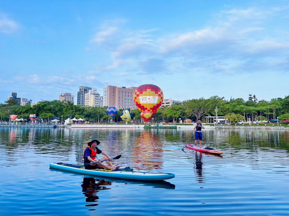 手刀留言抽免費搭乘體驗!「2024高雄愛‧月熱氣球」全新造型熱氣球中秋前夕首登場