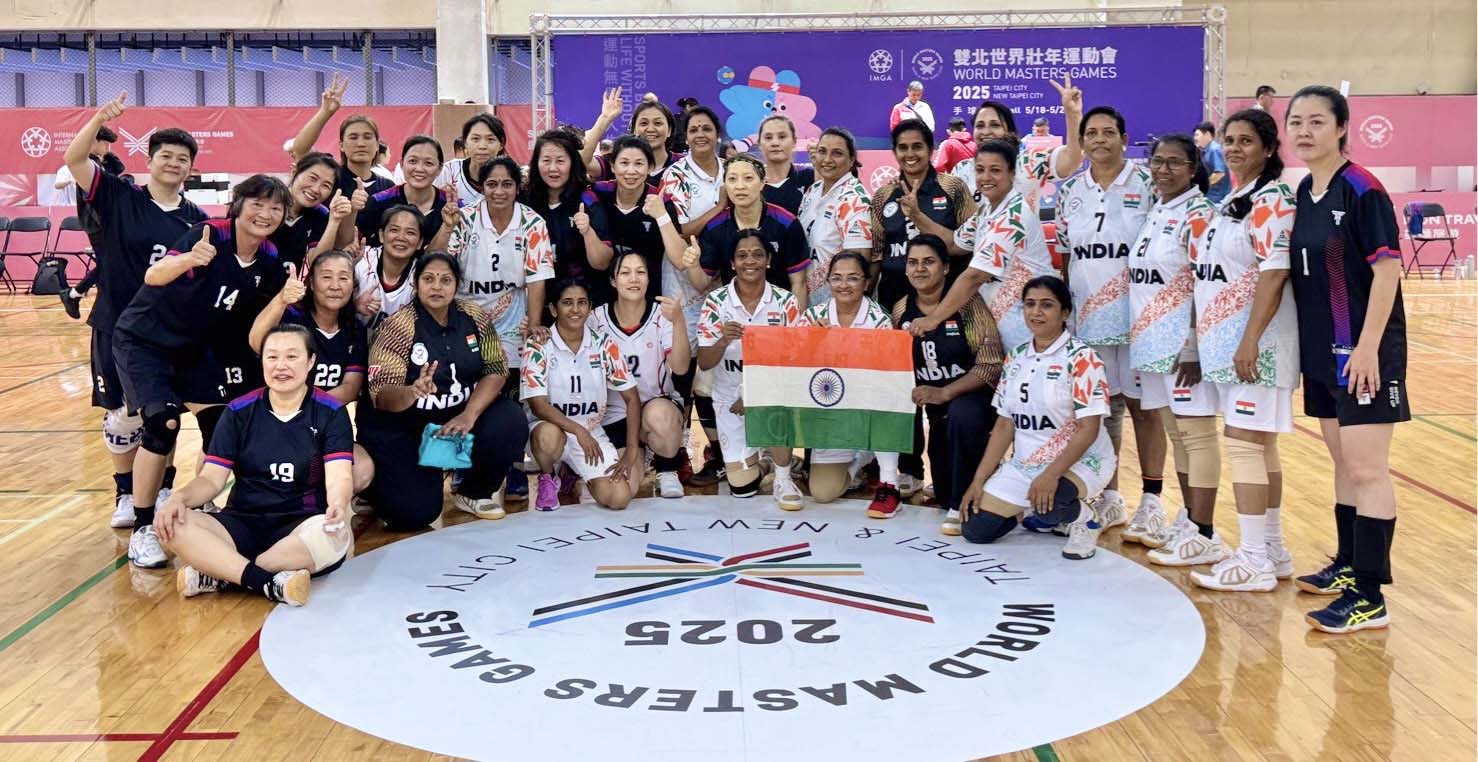 小港國中手球隊16校友挑戰2025年世壯運 43歲族以上女子手球封后