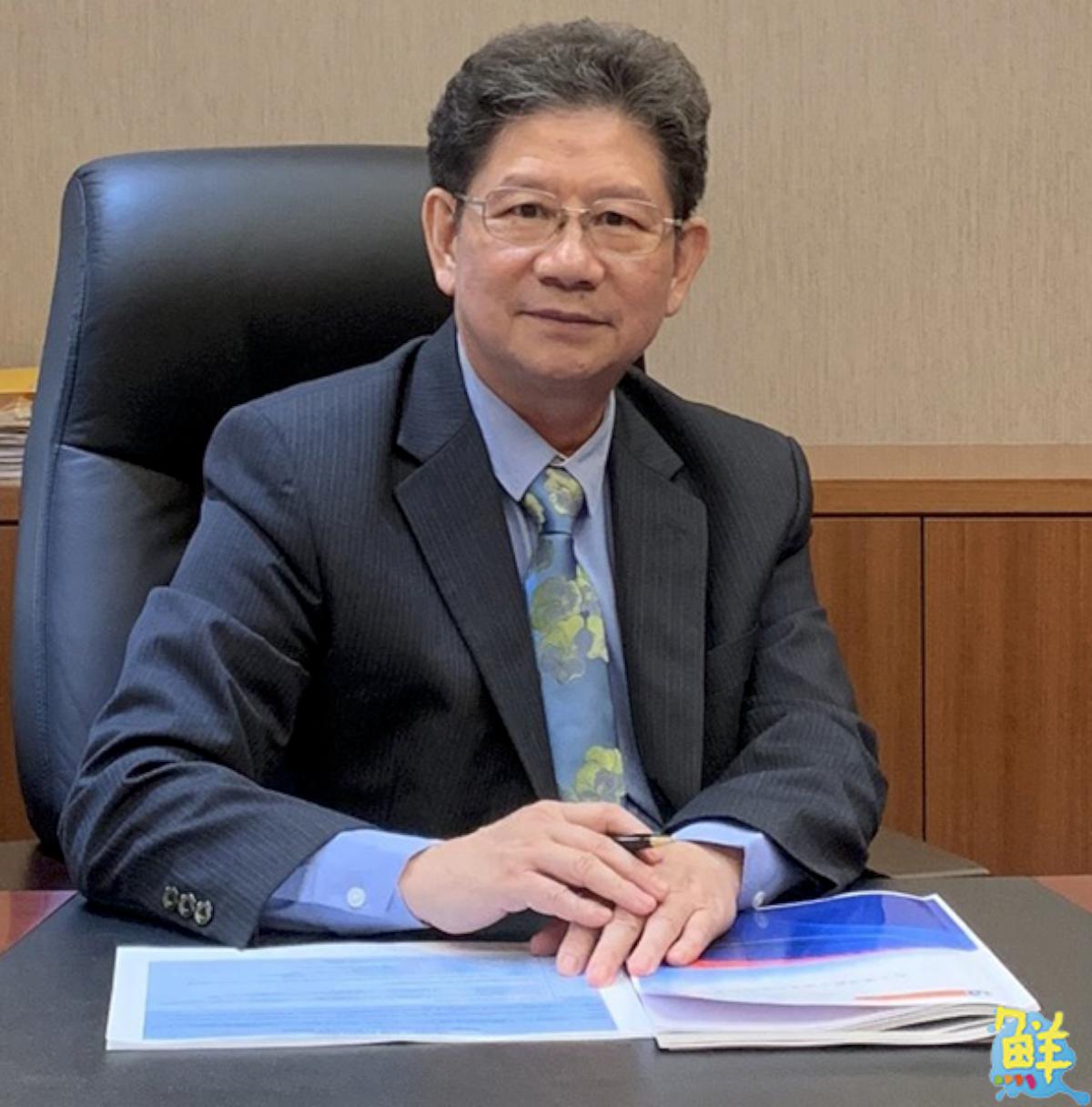 義大高中校長李志成領軍通過3國際認證 勉義大學弟妹充實自我