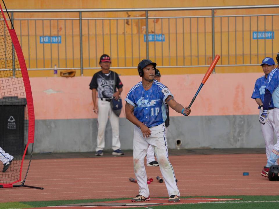 2025年海峽兩岸青年慢投壘球邀請賽中國寧夏開打 樂逸文旅領軍明星公益壘球隊Sun Star續披戰袍