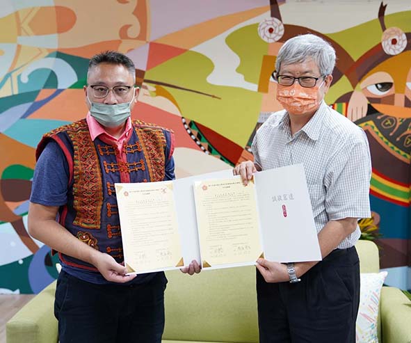 高師大結盟屏縣北葉、磨兒兩國小 合辦教學活動、規劃設計課程模組傳承部落文化