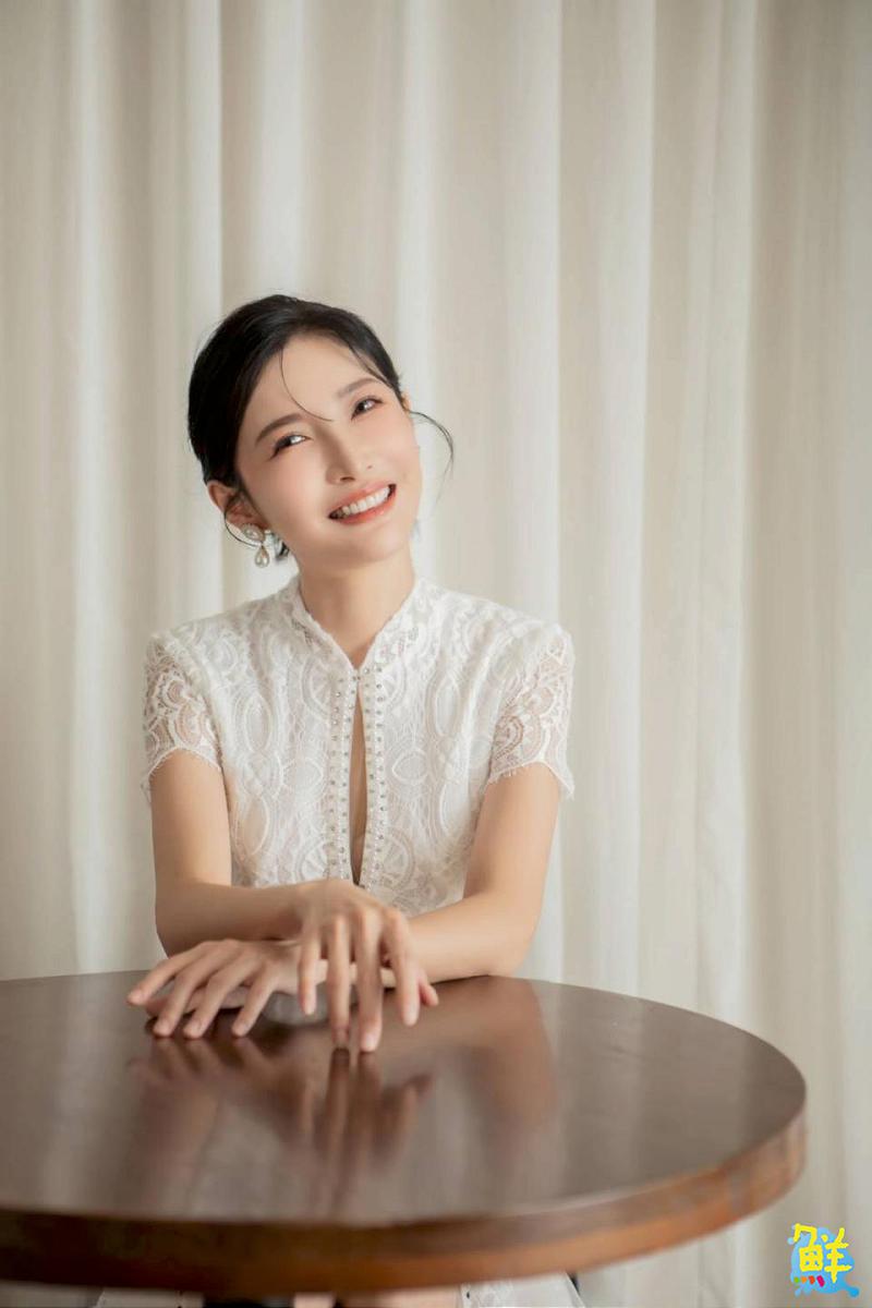 我們都要愛自己 光終究會灑在妳身上! 讓我們漸漸變好 過心目中的理想生活