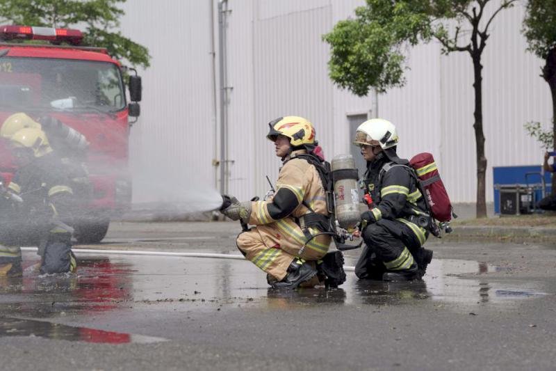 加工處攜手化學署前進前鎮科技產業園區 模擬演練地震火災造成毒氣外洩應變