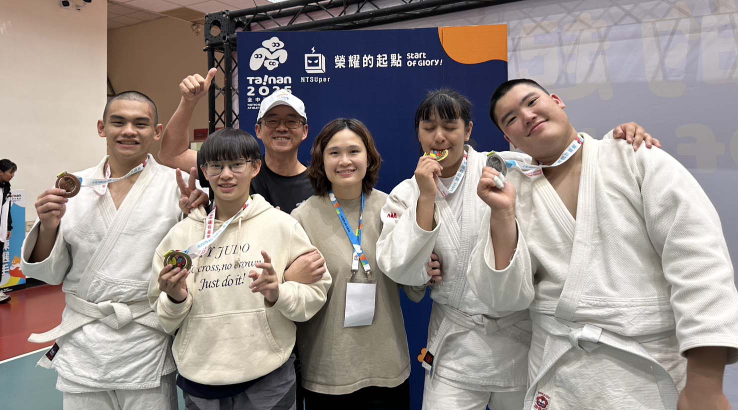 桃源國中114年全中運柔道2金1銀1銅舉重1銀 柔道國女組團體總冠軍