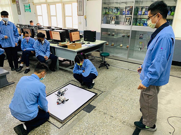 高英工商各職業類科期末成果驗收 學生秀特色課程學習收穫