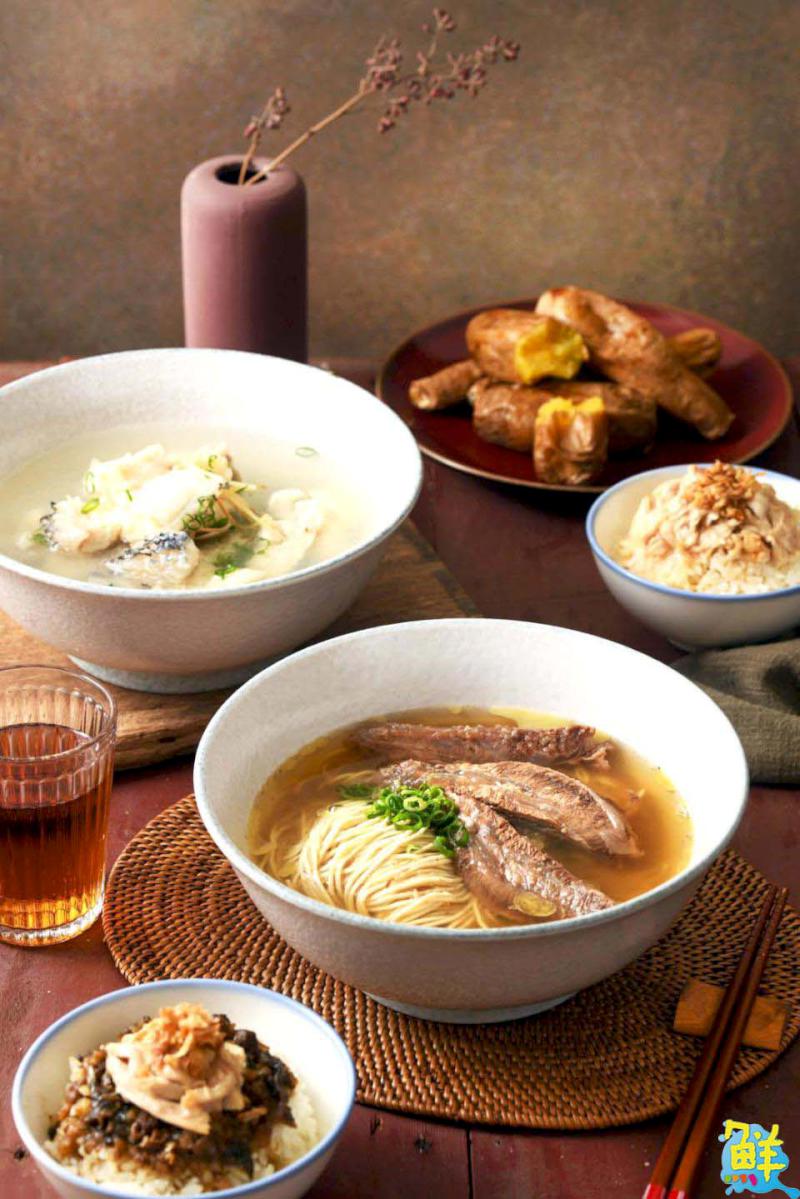 網友瘋傳!台灣最強牛肉拌麵&雞飯 高雄「臺灣麵‧雞飯」 紅羽土雞與台灣古早味的絕妙結合