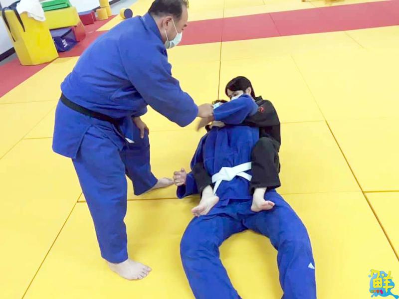 順勢而為 以柔克剛 高雄市柔道館 專業安全 一圓您的柔道夢!