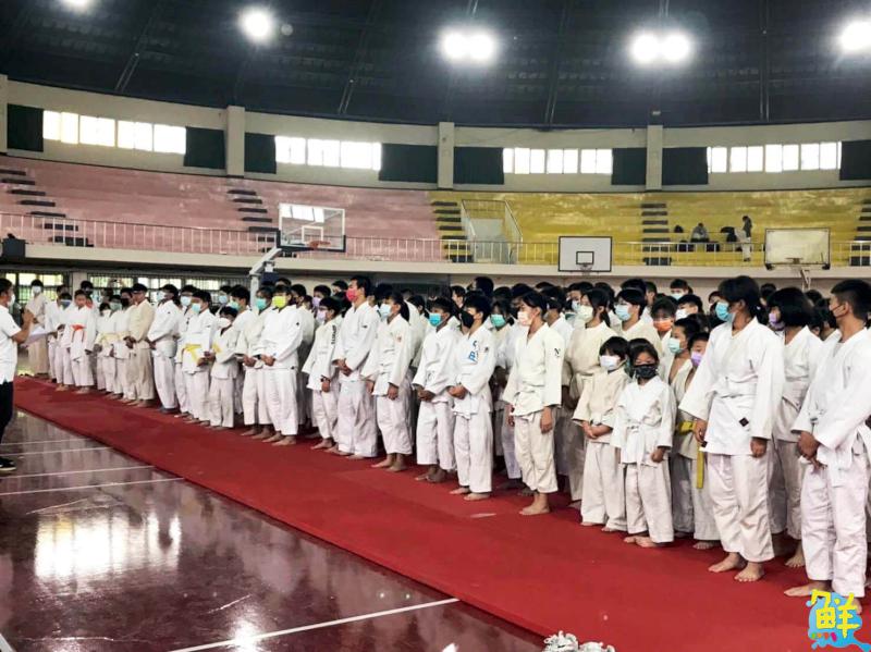 順勢而為 以柔克剛 高雄市柔道館 專業安全 一圓您的柔道夢!