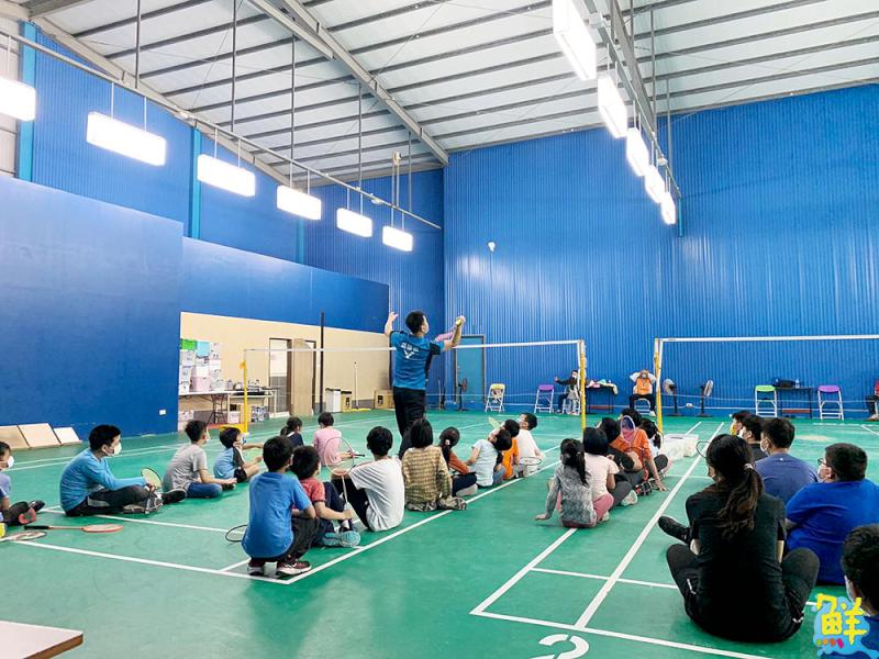 高雄羽球教學龍頭羽龍共舞 國家A級教練引領揮拍 成就你的羽球夢