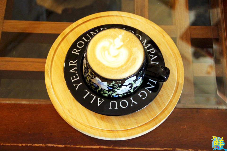 高雄地標!百元消費 百萬美景 百萬港景咖啡廳 在咖啡香中品味高雄之美