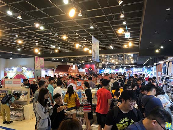 夢時代「翻轉動漫祭」 打卡抽好禮