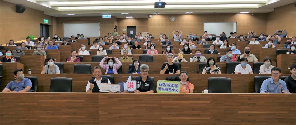 行政院南服中心114年首辦勞資菁英領航營 人資專家馬翠華主談調解與預防策略