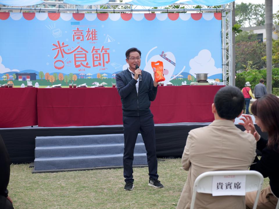 高雄米食節 蛇(什)麼都好吃 中央公園成為熱鬧的米食博覽會