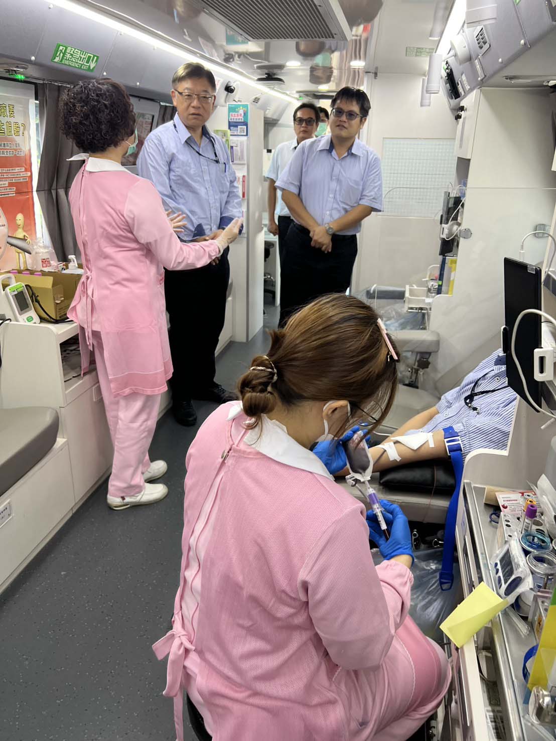 中油煉製事業部號召同仁眷屬挽袖獻愛 8小時116人響應募得44750cc熱血