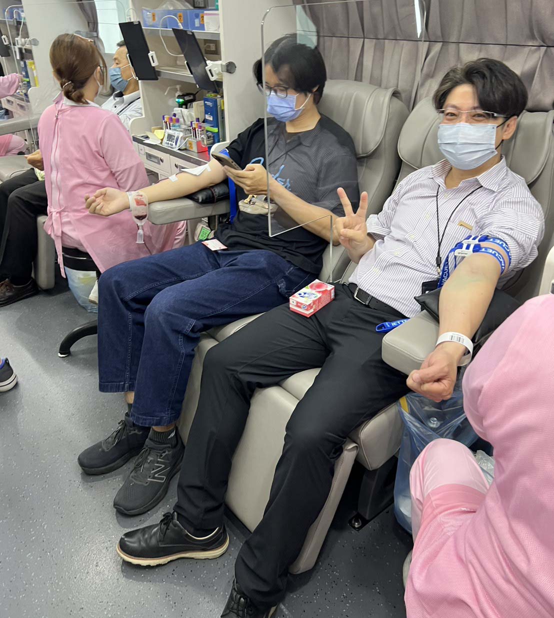 中油煉製事業部號召同仁眷屬挽袖獻愛 8小時116人響應募得44750cc熱血