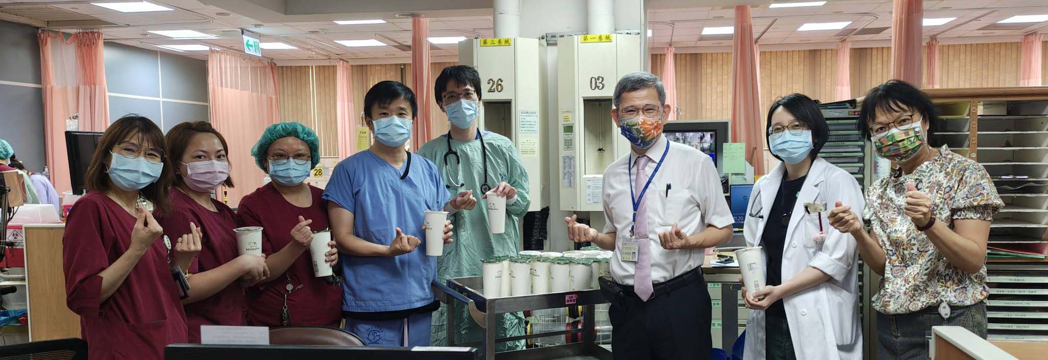 高榮院長陳金順贈各單位同仁飲品 慰勉端午連假續堅守崗位