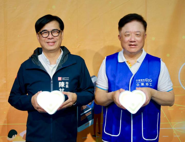 高市府攜手電信業龍頭開辦馨心學堂114年始業式 旗山糖廠社區出發數位傳愛